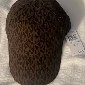Michael Kors baseball Hat .
